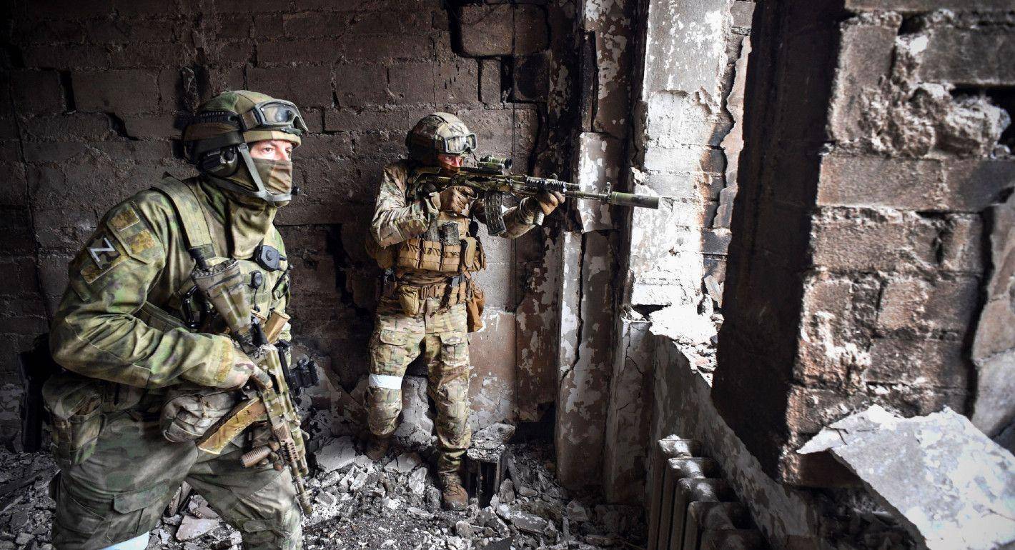 木麻黄vs阿祖里联_画面曝光木麻黄vs阿祖里联,俄副司令连同10名军官被团灭,有内鬼在帮乌特种部队?