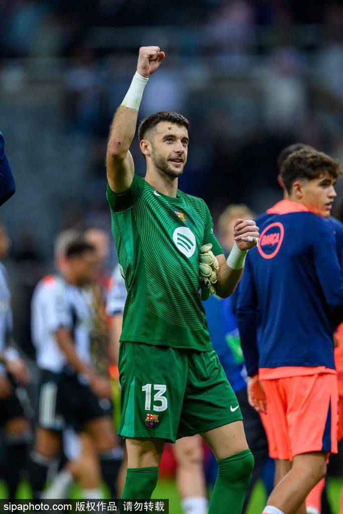 如何申请皇冠信用盘_巴萨对决巴黎：20亿欧元豪门碰撞如何申请皇冠信用盘，谁能称霸欧洲？