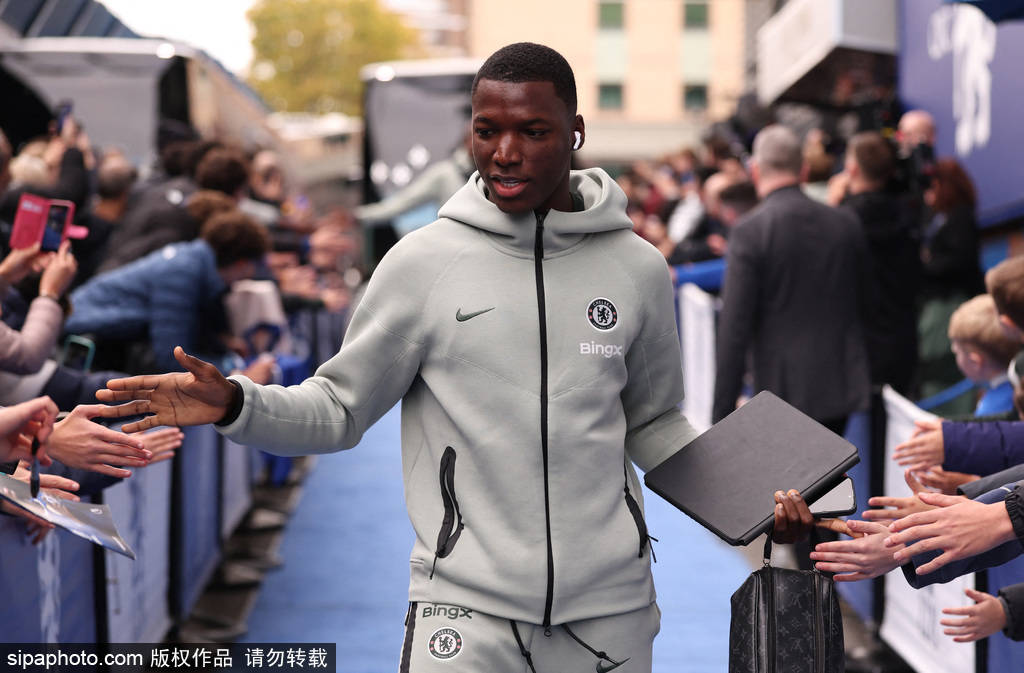 怎么注册皇冠信用網
_观战台：利物浦战皇马+曼城火拼多特 巴黎拜仁巅峰对决