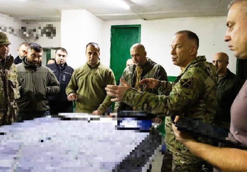 普雷斯顿 vs 斯旺西
_红军城大结局倒计时普雷斯顿 vs 斯旺西
，乌军第32旅旅长被抓，惹得西尔斯基动了真怒