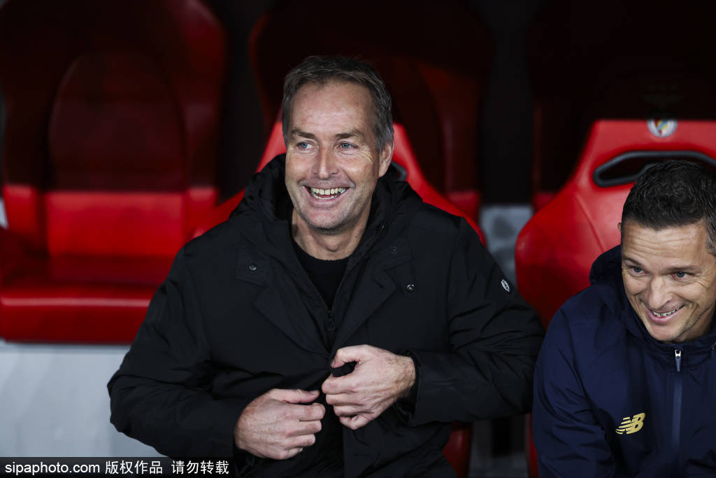 皇冠信用網会员开户
_李霄鹏再现保级奇迹皇冠信用網会员开户
！青岛海牛的逆袭之路