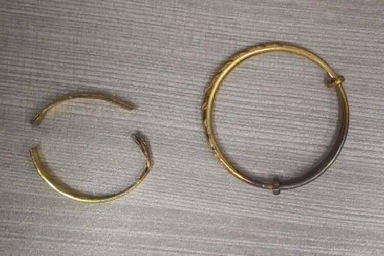 皇冠登3代理注册_上海一男子暴力破坏门锁皇冠登3代理注册,闯入女邻居家中,事情的发展出乎意料……