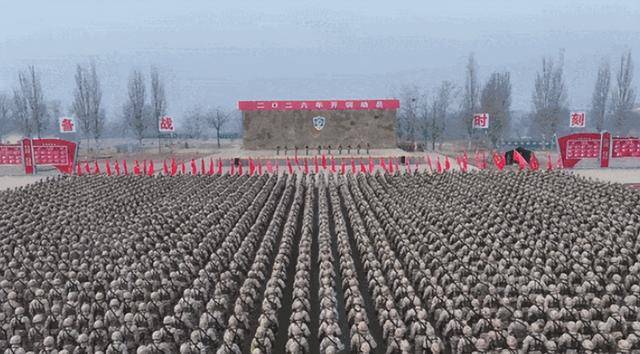 世界杯皇冠平台_美军抓走马杜罗世界杯皇冠平台，24小时内解放军全军演训，特朗普“后院起火”