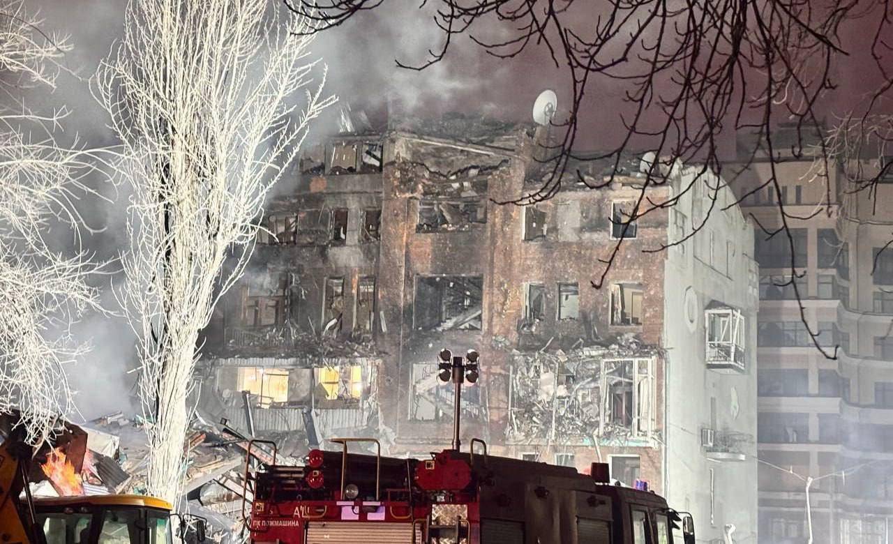 皇冠信用会员账号注册_斩首乌克兰高官皇冠信用会员账号注册，俄军图95升空被召回，发生了什么？基辅空战爆发