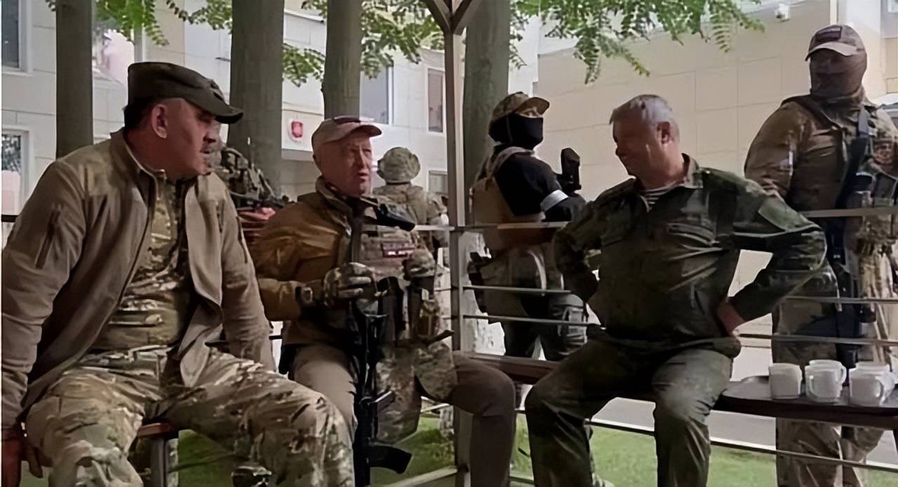 皇冠hga039手机登入_突发！莫斯科清晨一声枪响皇冠hga039手机登入，俄罗斯中将遭刺杀，普京爱将生命垂危