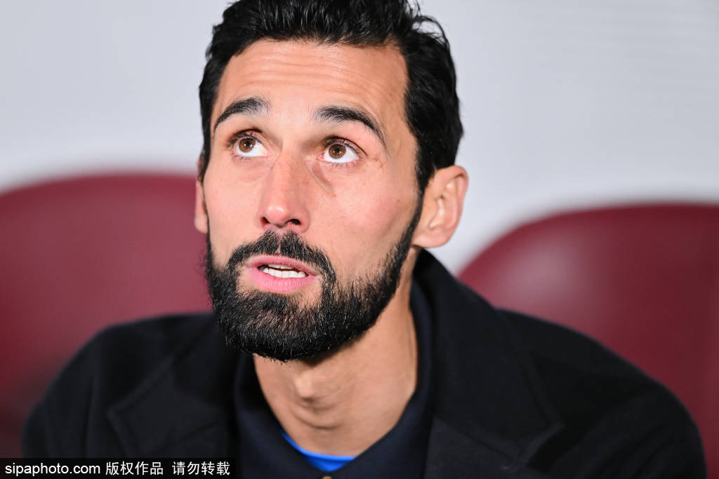 皇冠信用网申请_世界第一主动上门约架!国足14年后再度挑战西班牙皇冠信用网申请,这次邵佳一能创造奇迹吗?