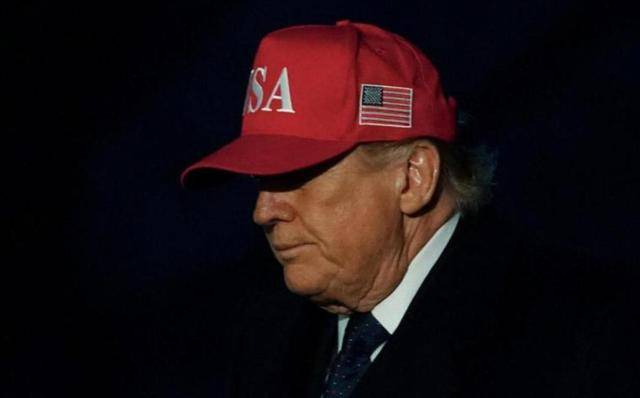 网上买球怎么买
_特朗普天塌了网上买球怎么买
,伊朗导弹直接炸毁了3艘油轮,还轰塌美国大使馆