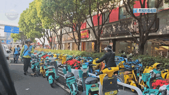 皇冠信用网在线开户_昆明一公园长期大门紧锁！有市民称已关闭6年皇冠信用网在线开户，管理方回应丨早读新闻4.8